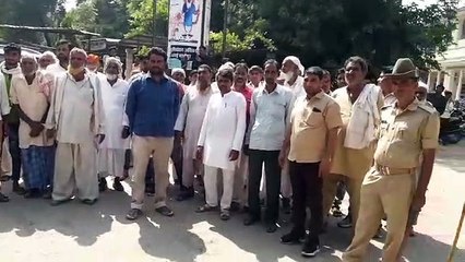 दुष्कर्मी आरोपी को गिरफ्तार करने की मांग