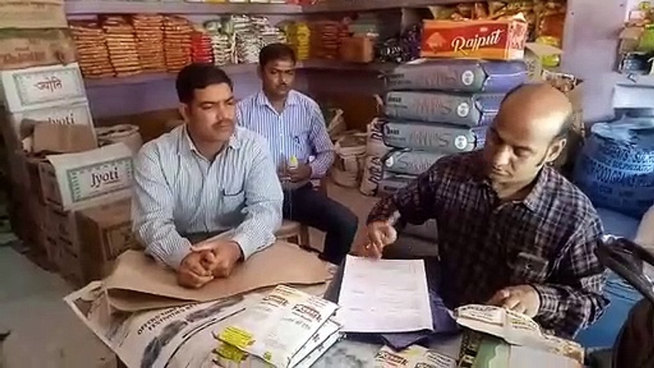 शुद्ध के लिए युद्ध अभियान : खाद्य पदार्थों के सेम्पल से मची खलबली
