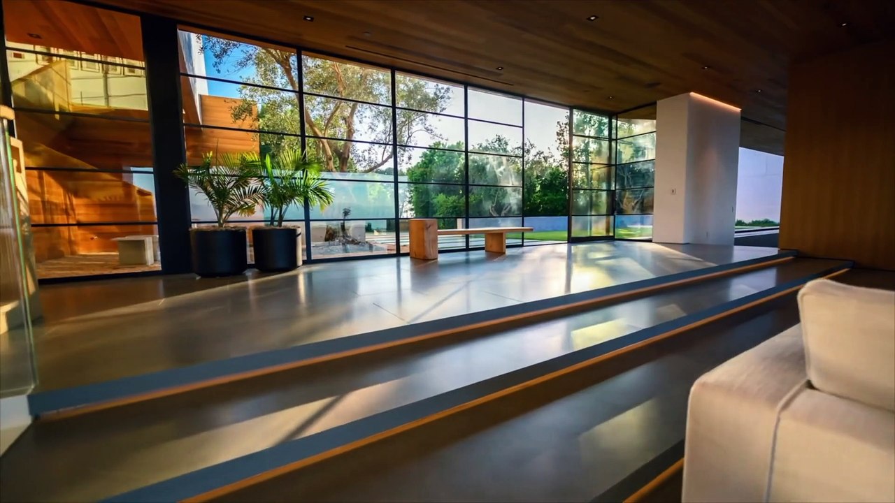 INSIDE The Top 7 Most Incredible MEGA MANSIONS in America - YouTube