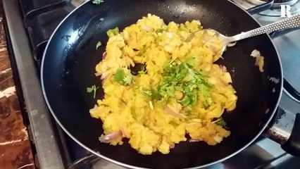 Aloo Ka Paratha Recipe by Razia's Daily Life
