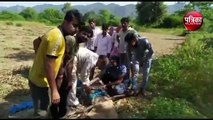 VIDEO : खेत में आया मगरमच्छ, ग्रामीणों में मचा हडक़ंप