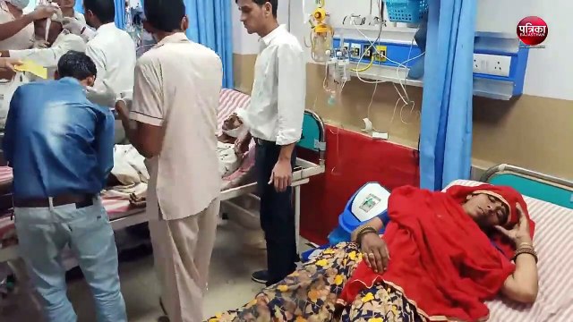 राजस्थान में यहां गमी में जा रहे परिवार की जीप पलटी, महिलाओं सहित 15 लोग घायल