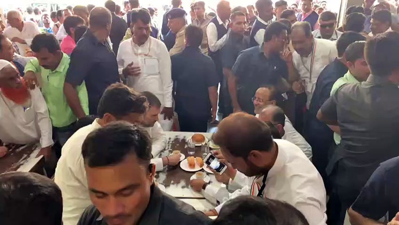 video news: राहुल गांधी ने लगाई चाय की चुस्की...