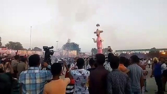 असत्य पर सत्य की जीत का प्रतीक दशहरा उत्सव मनाया, धूं-धूं कर जले रावण, कुंभकर्ण और मेघनाद