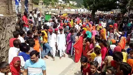 थमा अनुष्ठानों का दौर आज होगा प्रतिमाओं का सांकेतिक विसर्जन