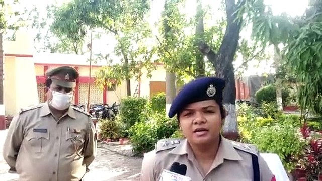 अमेठी: एसपी डॉ ख्याति गर्ग ने जरूरतमंदो लोगो को बांटा राहत खाद्य सामग्री