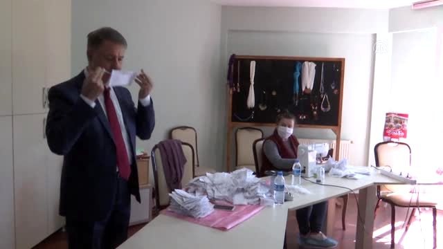 İşitme engelliler için şeffaf maske üretildi