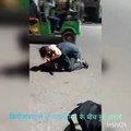 फिरोजाबाद में दो महात्माओं के बीच जमकर हुआ झगड़ा, सड़क पर हुई गुत्थमगुत्था, देखें वीडियो