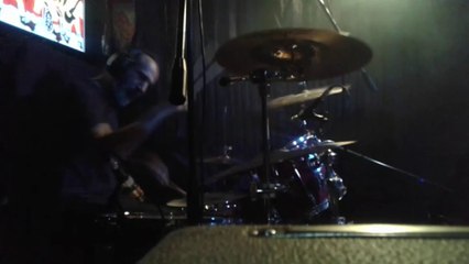 PARTE 4_6-LOS PERSONAJES-directo en TRÁFICO(La vida ingenua-Ahora-Que hace una chica en un sitio como este-La tormenta ya ha acabado)