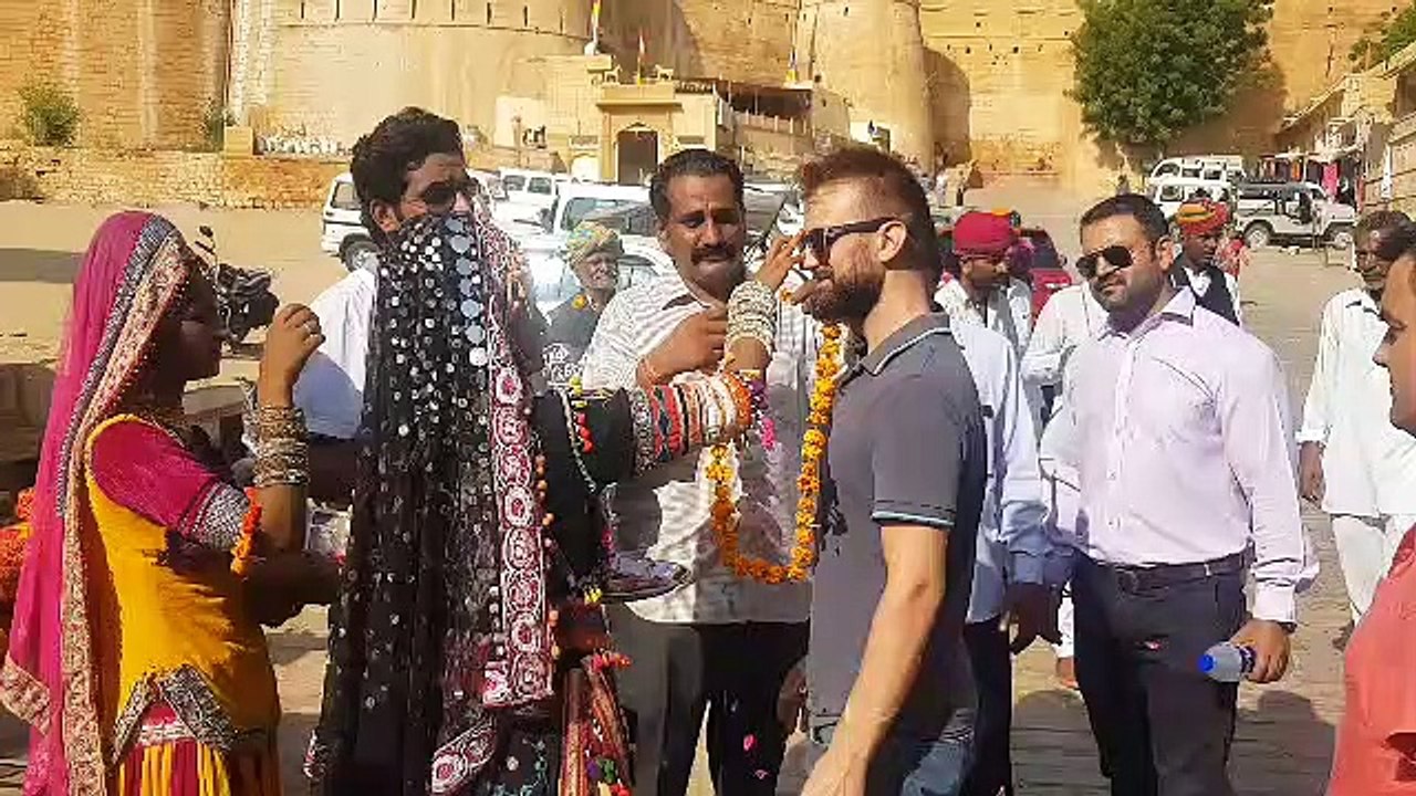 पर्यटन दिवस पर सैलानियों का गर्मजोशी से स्वागत