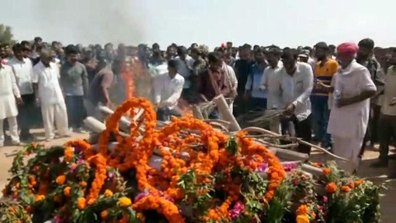 रेगिस्तान में नहर से भी तेज प्रवाह में बही देशभक्ति की धारा