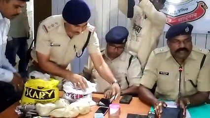 जब पुलिस ने ली तलाशी तो उड़ गए होश