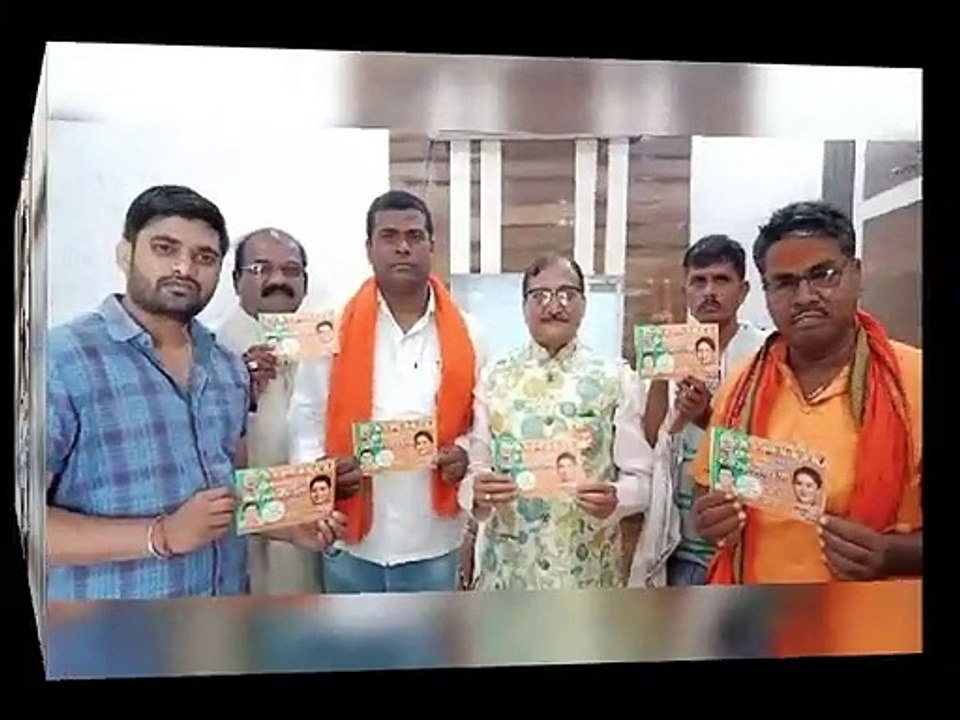 खुद को सीएम योगी समेत इन नेताओं का बताता था करी...