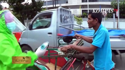 Télécharger la video: Dilema Birokrasi dan Sanksi PSBB | Gelap Terang Penanganan Corona  BERKAS KOMPAS (Bag2)