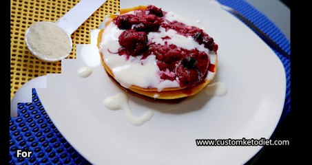 Cream Cheese Pancake With Berries Compote