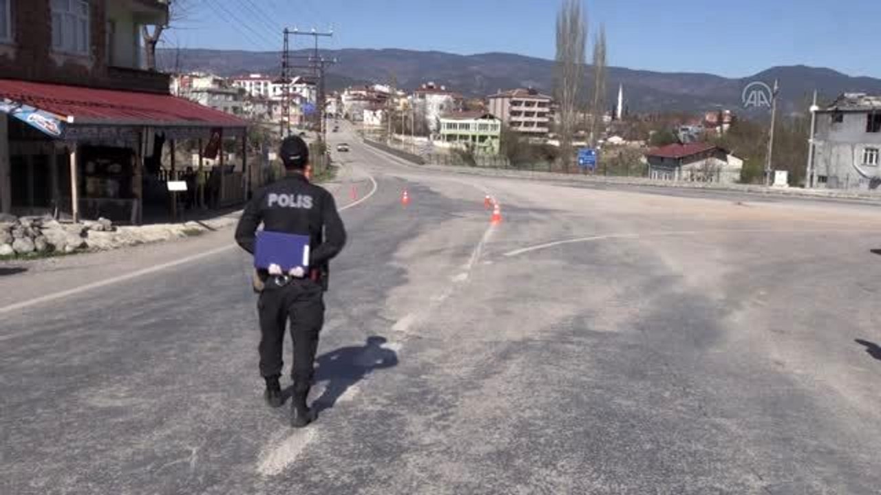 Koronavirüs tedbirleri kapsamında ilçeler arası seyahat yasağı devam ediyor