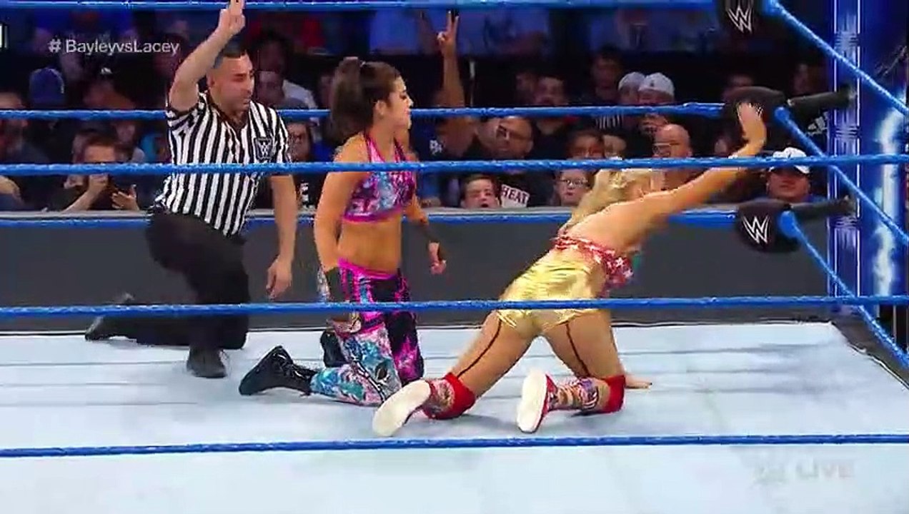 Bayley_vs._Lacey_Evans:_SmackDown_LIVE,_May_28,_2019(480p)