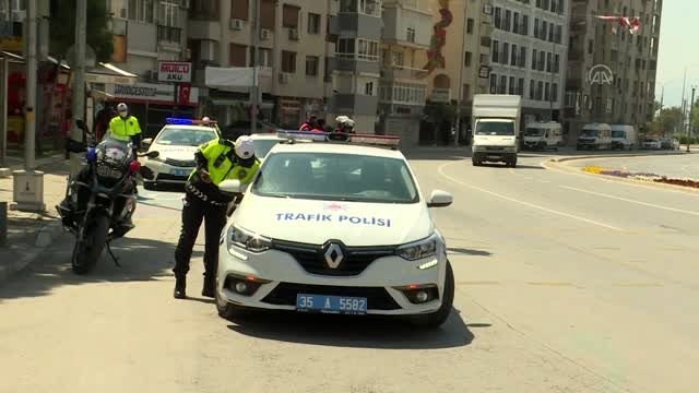 Alkollü araç kullanan ve sokağa çıkma yasağını ihlal eden sürücüye ceza