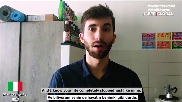 Tezcan, Bu güzel insanlarla birlikte dünyaya bir mesaj iletmek istedik notuyla bir video paylaştı.