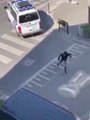 Un véhicule de police pris pour cible à Anderlecht