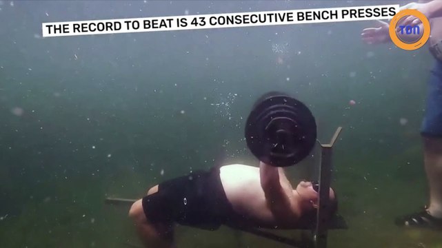 Il bat le record de soulevé de poids en apnée