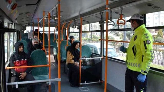 İstanbul Valiliği'nden koronavirüs tedbirleri kapsamında toplu taşımada uygulanacak yeni tedbirleri açıkladı
