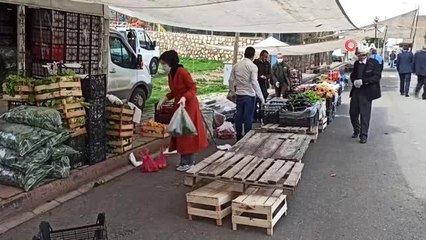 Gercüş'te halk pazarı yeniden kuruldu