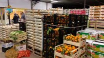 Palermo - Mercato abusivo in capannone alla Zisa: sanzionati commercianti e clienti (11.04.20)