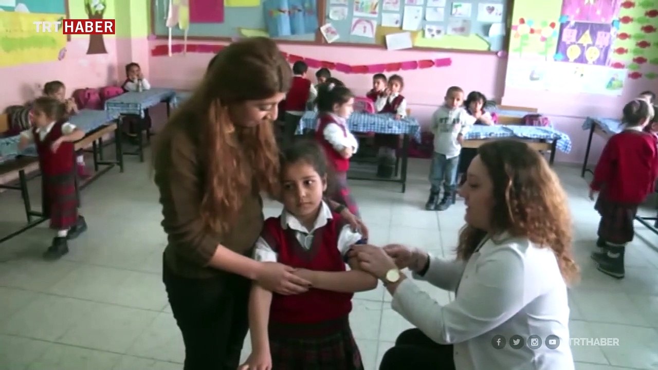 Uzmanlardan anne babalara aşıları geciktirmeme uyarısı