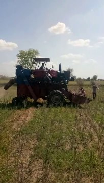 Mini combine, harvester
