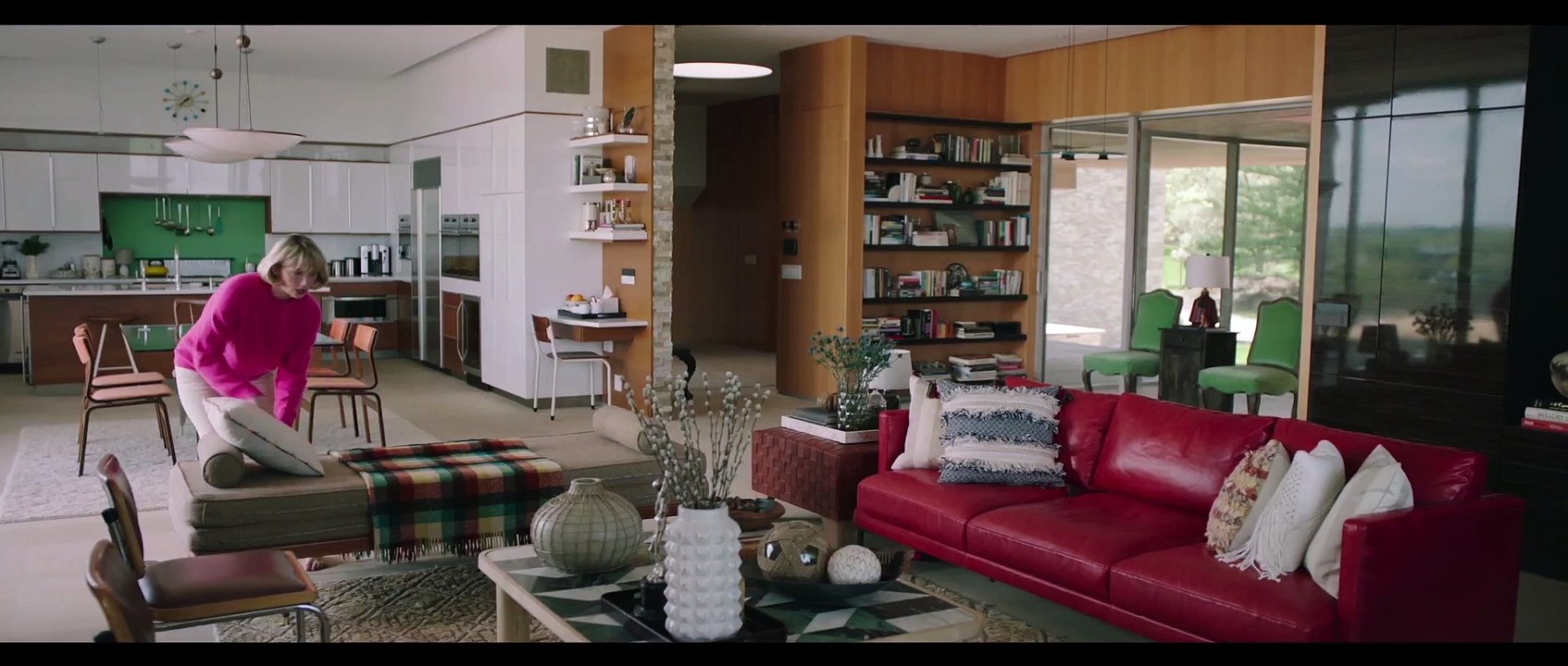 SWALLOW Film Trailer