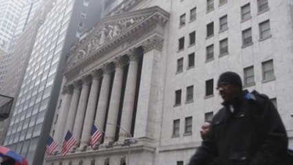 Las muertes se disparan en EE.UU. mientras Trump medita abrir la economía