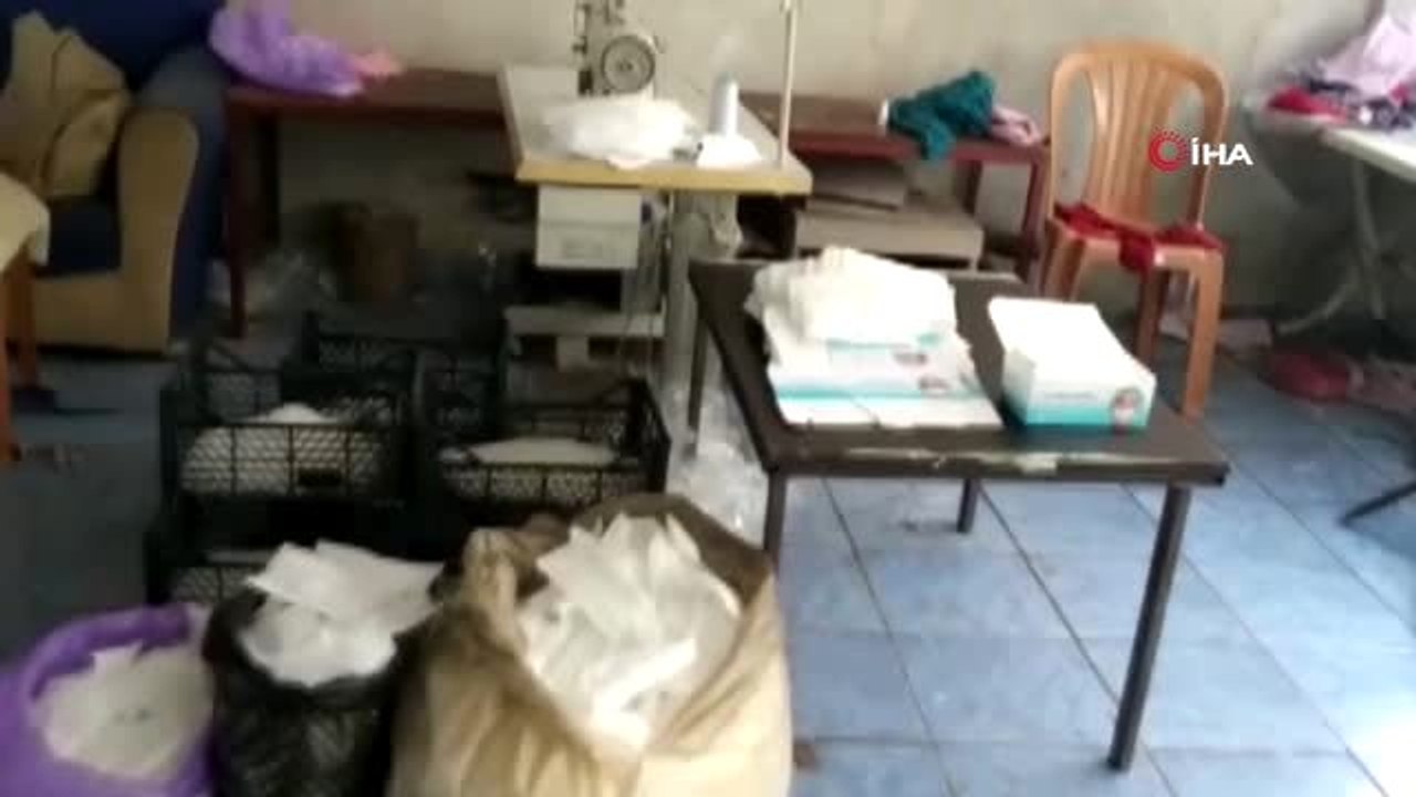 Uşak'ta kaçak maske operasyonu: 264 bin cerrahi maske ele geçirildi