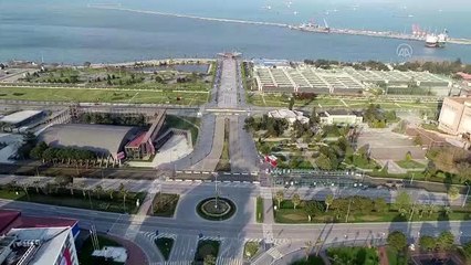 Yasağın ikinci gününde de meydanlar boş kaldı - Drone