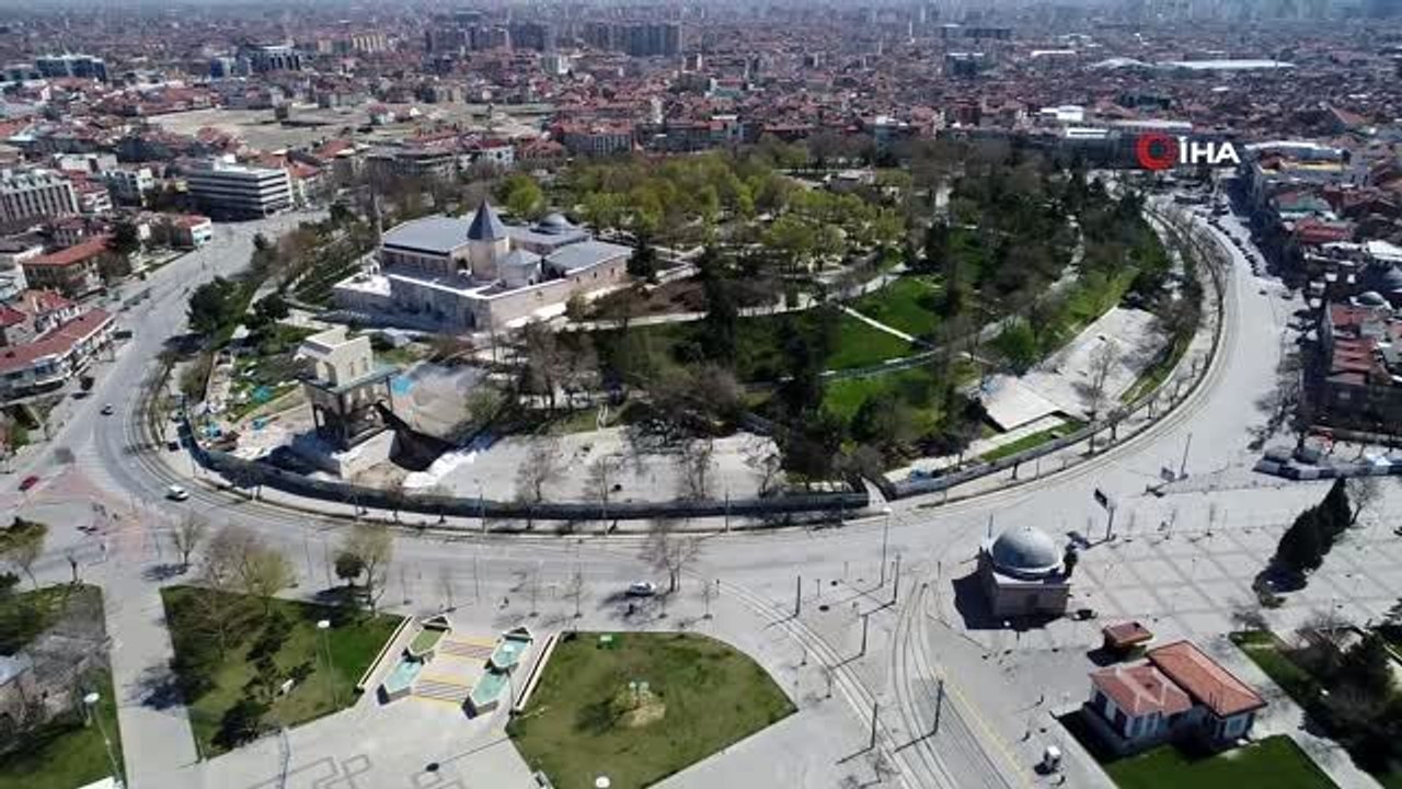 Konyalılar yasağa uydu evde kaldı, sokaklar sessizliğe büründü