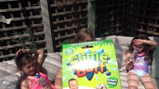 Deslizando no Slime com Sophia Isabella e  Alice  Parte 1