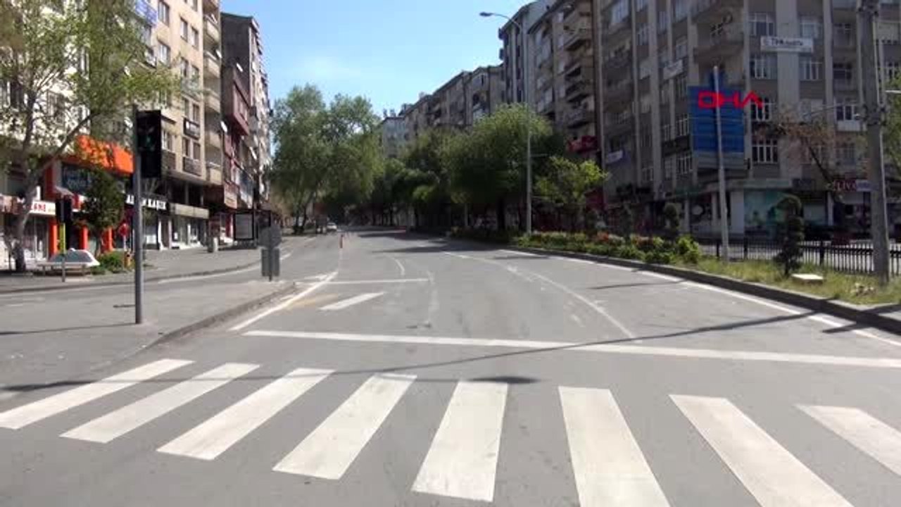 Kahramanmaraşlılar sokağa çıkma yasağına uyuyor