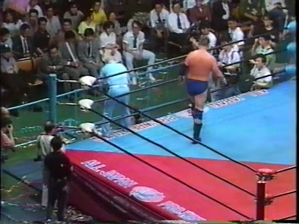 AJPW - 06-08-1990 - Terry Gordy (c.) vs. Stan Hansen (Triple Crown