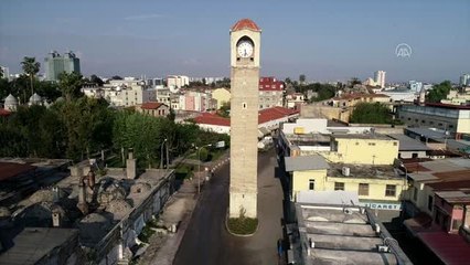 Adana'da cadde ve sokaklar boş kaldı