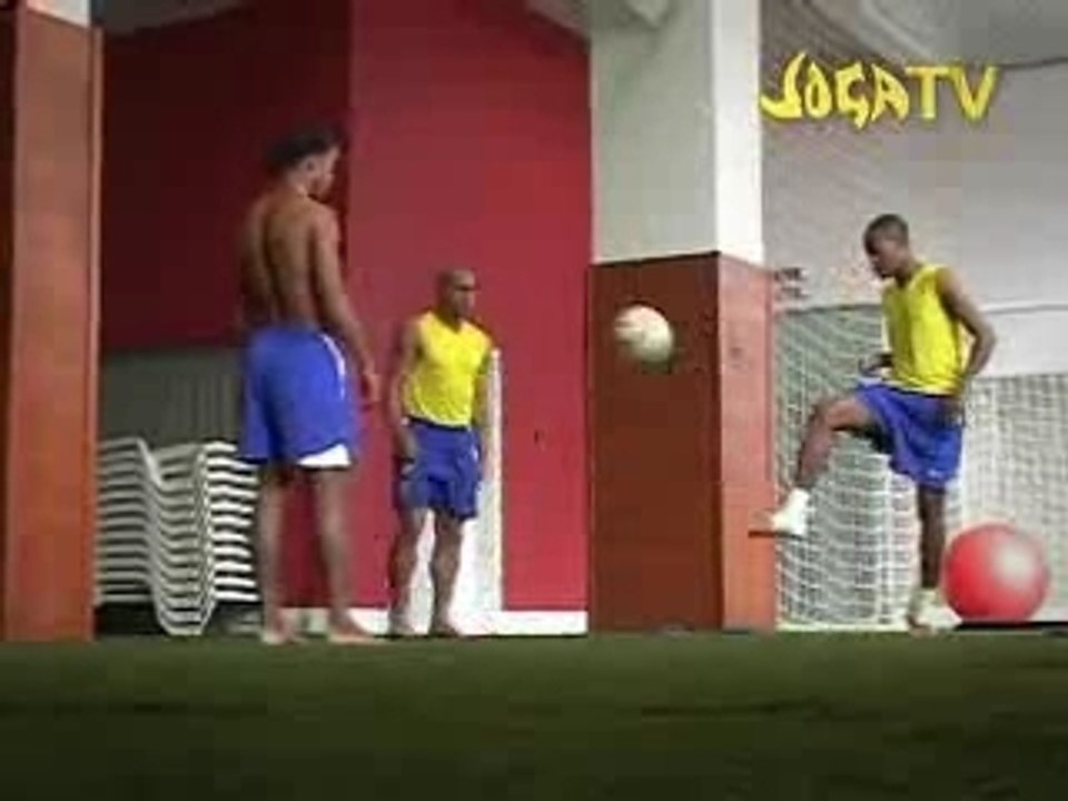 Les Rois du Foot Vidéo Inédite de Ronaldinho & Co
