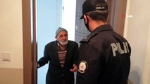 Yaşlı adamın isteğini kırmayan polis Abdullah amca için ıspanak topladı