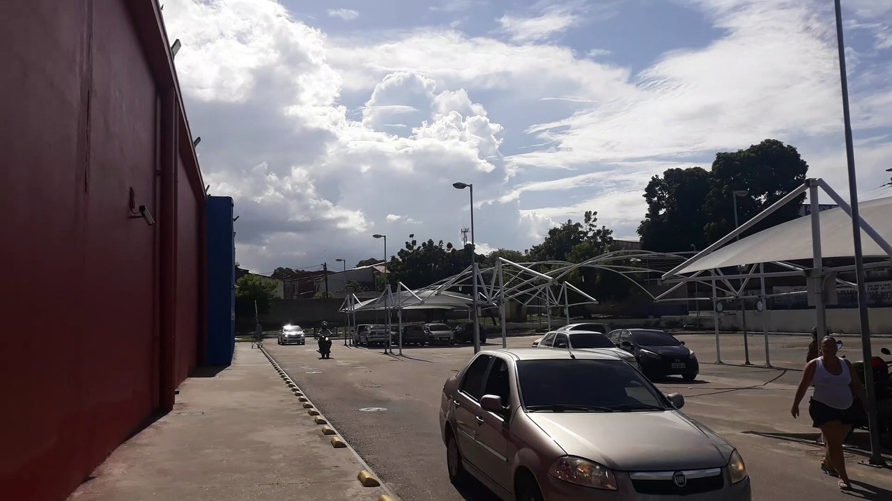 [SBFZ Spotting]Boeing 737-800 PR-GUX vindo de Guarulhos antes de pousar em Fortaleza no Domingo de Páscoa