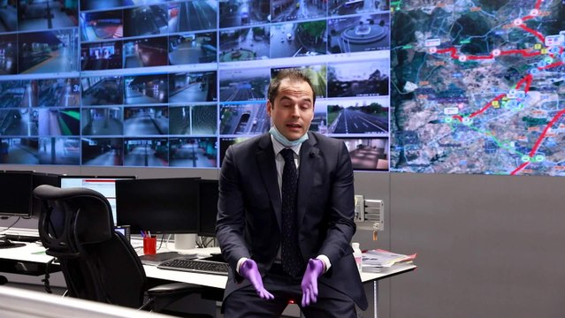 Aguado pide que se repartan mascarillas en toda la red de Metro y autobús