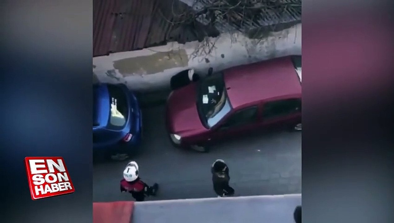 Polisten saklanmaya çalışan vatandaş