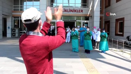 Virüsü yendiler, alkışlarla uğurlandılar