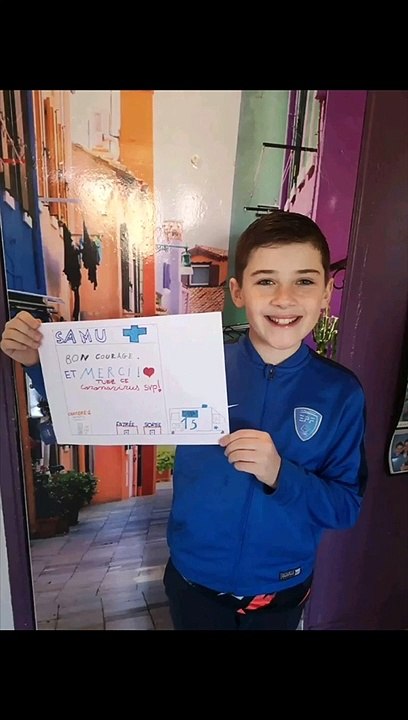 Le message d'enfants d'une école de foot aux soignants
