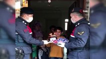 Jandarmadan Küçük Yağız Efe'ye doğum günü sürprizi