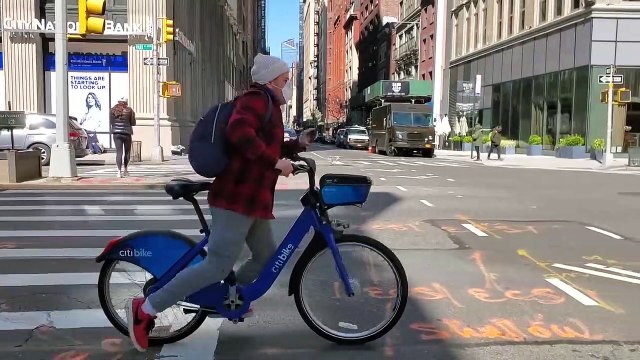 Se amplía el confinamiento en Francia hasta el 11 de mayo