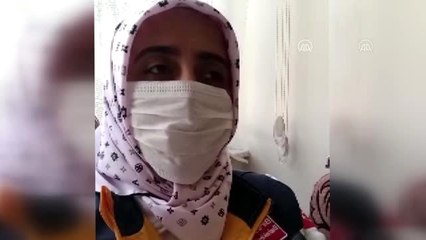 Koronavirüs mücadelesinde sağlıkçıların "göz yaşartan" dayanışması