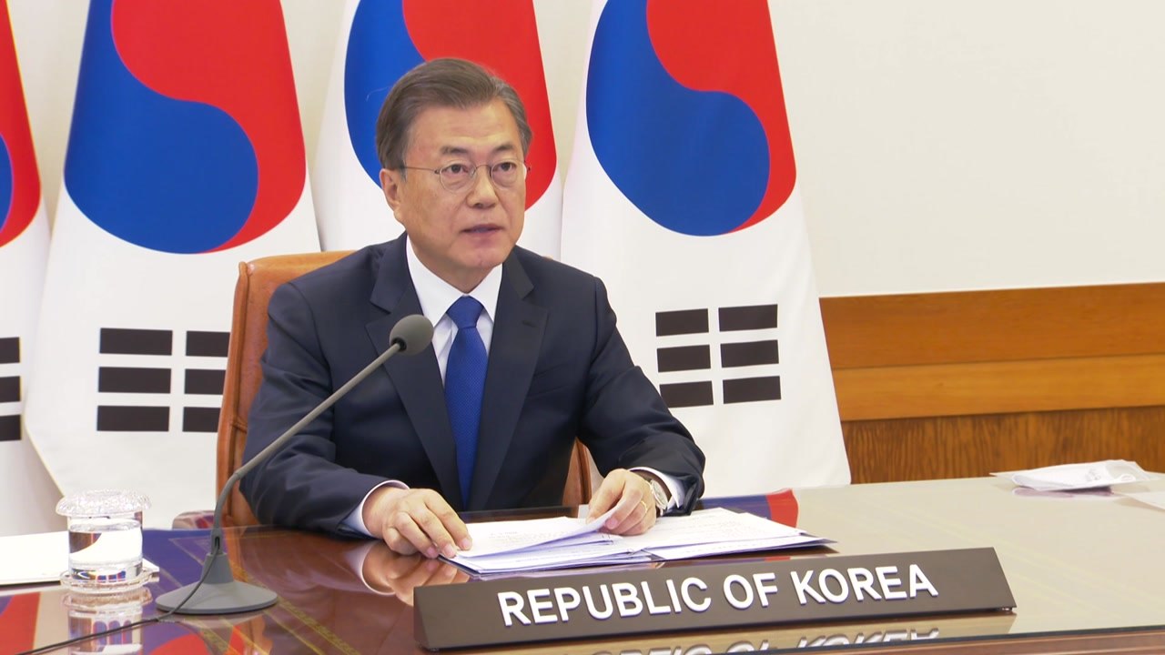 문 대통령 "한국은 점차 안정화 단계...국민 참여가 큰 힘" / YTN